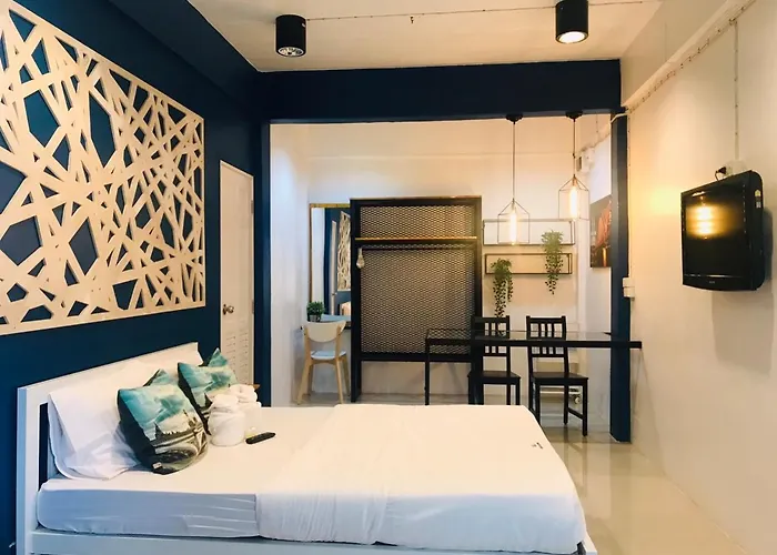 Baan Phaholyothin 52 Motel 3*